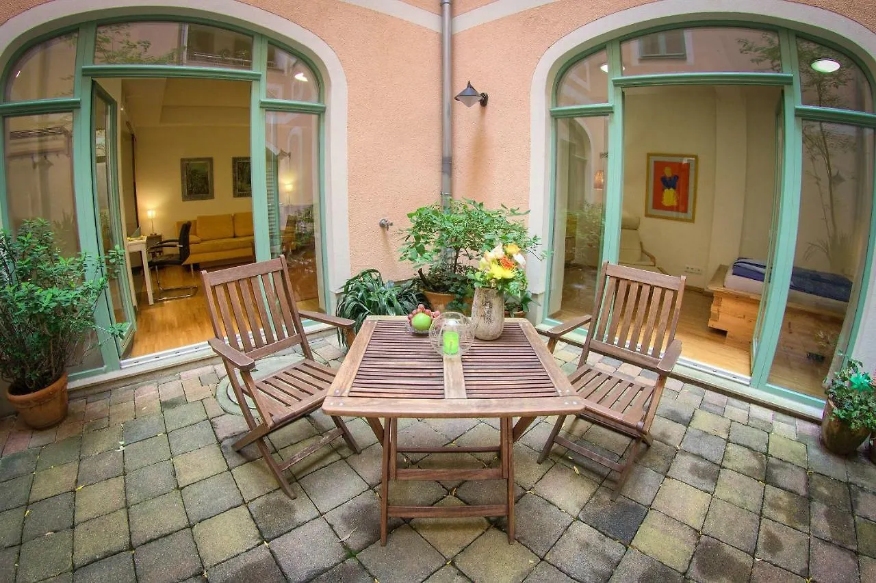 Fewo CANALETTO im Stadtzentrum Dresden Apartment