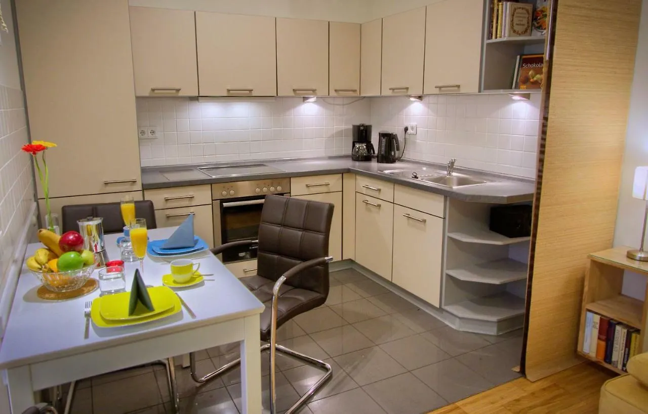 Apartment Fewo Canaletto Im Stadtzentrum Dresden Germany